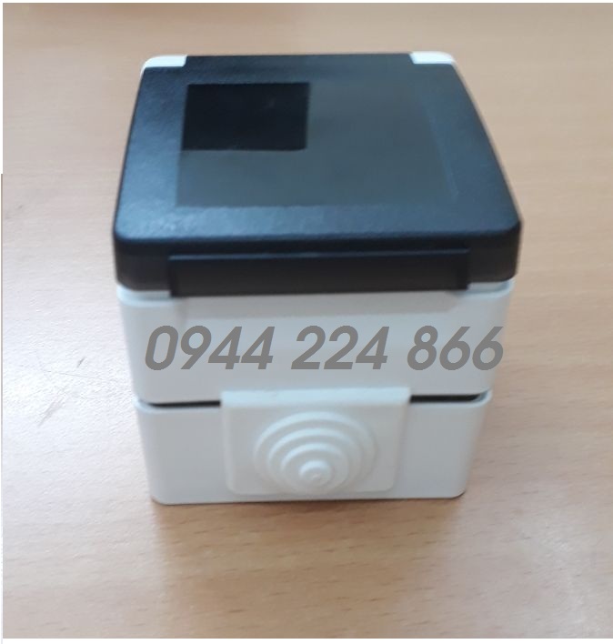 Ổ cắm chông nước IP65